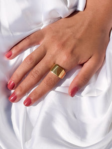 Anel SQUARE dourado