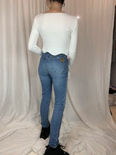 Load image into Gallery viewer, Calças CITY JEANS super skinny fit